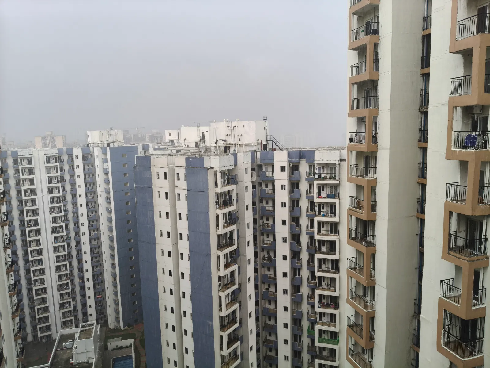 Amrapali Dream Valley